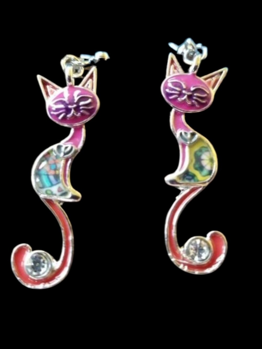 🐈🩷Kitty Pink Color with a Long Tail Earrings - NWOT🩷🐈